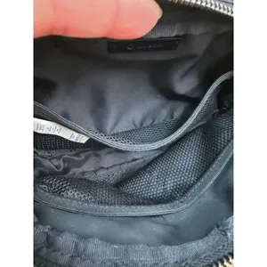Lululemon‎ Everywhere Belt Bag Black Crossbody Waist Bag OS Nylon thumbnail 7