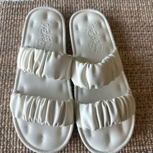 Flexeaze Elegant White Cream Women's Sandals Size 9 thumbnail 4
