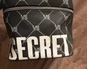 Victoria's Secret beauty bag thumbnail 3