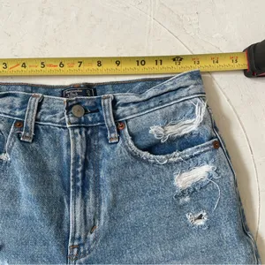 Abercrombie and Fitch Mom Jeans Ripped Distressed Jeans Size 25 thumbnail 4