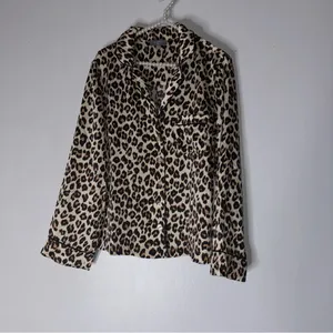 Loft Sleepwear XL 2 Piece Long Pajama Set Satin Notch Collar‎ Leopard Print thumbnail 2