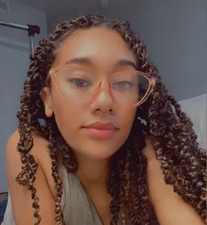 Light Pink Cat eye glasses with anti-blue light thumbnail 5