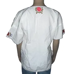 Floral embroidered keyhole top Size L thumbnail 4
