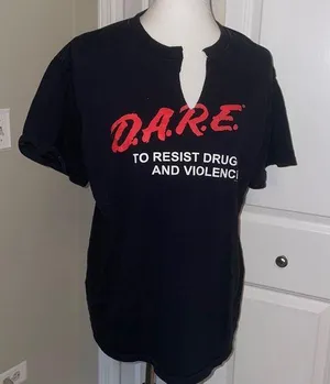 D. A. R. E V Cut Black T Shirt Size L thumbnail 1