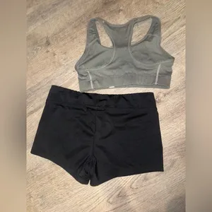 Women’s Nike 2Pc set Gym workout XS/S thumbnail 4