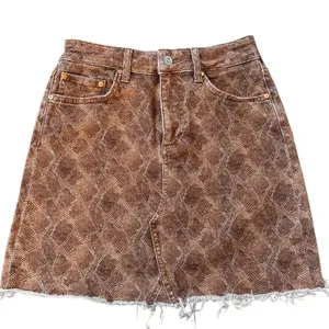 EUC PAIGE Aideen Raw Hem Denim Skirt Bronze Viper Print Size 25 Retail @ $128.00 thumbnail 3