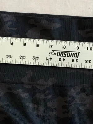 SPANX Leggings Look at Me Now High-Waisted Seamless Black Camo Size M thumbnail 7