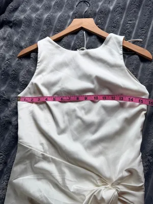 Abercrombie & Fitch Sleeveless Twist-Front Maxi Dress in White Wedding Cocktail thumbnail 3