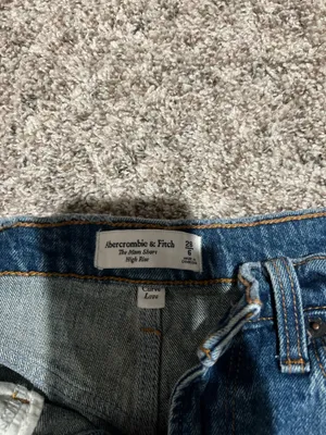 Abercrombie and Fitch Curve Love High Rise Mom Short thumbnail 3