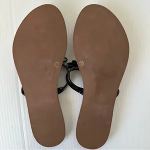 Tory Burch Leighanne Patent Leather Sandals Black, 8.5 thumbnail 6