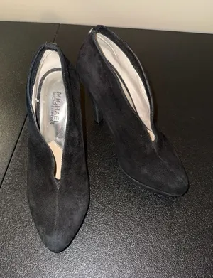 Michael Kors Black Suede V-Shaped Platform Heels 7M thumbnail 1