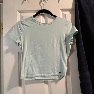 Hollister Baby Blue Baby Tee Size Medium thumbnail 1