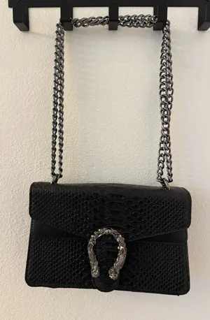 Black shoulder bag thumbnail 1