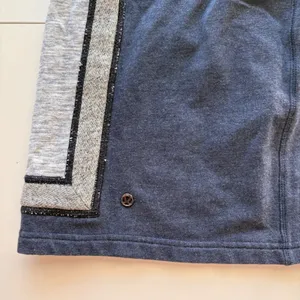 Lululemon Athletic Mini Skirt Womens 4 Navy Blue Grey Colorblock Sporty Skort‎ thumbnail 3