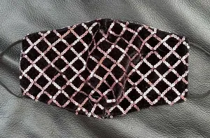 Velvet Sequin Mask in Black and Purplish Pink thumbnail 1