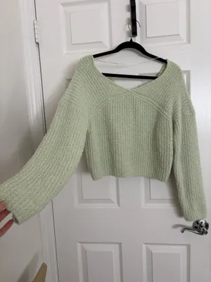 Kendall + Kylie Mint Green Knit Soft V Neck Cropped Sweater thumbnail 5
