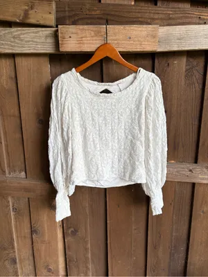 Free People White Lace Blouson Sleeve Keyhole Back Boho Top thumbnail 2