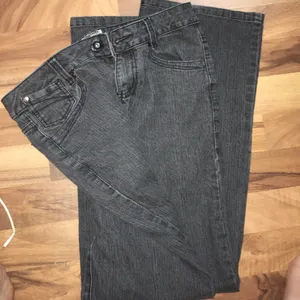 Faded black/gray jeans wide leg Size 8 thumbnail 2