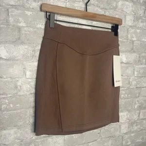 Lululemon Scuba High Rise Mini Skirt NWT Size XS (TPTC) LW8ALSS thumbnail 2