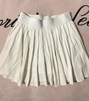 Aritzia TNA Skirt thumbnail 2
