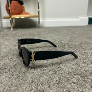 Saint Laurent Sunglasses SL M94 001‎ Shiny Black Frame Grey Lens thumbnail 12