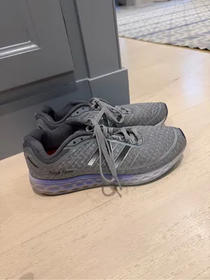 New Balance Gray Mesh Running Sneakers with Navy Accents thumbnail 2