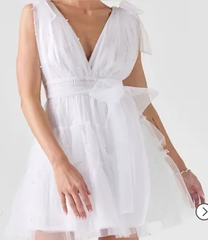 Francesca's Collections White Tulle Mini Dress with Bow and Pearls thumbnail 1
