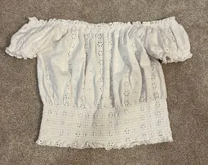 White Off the Shoulder Crop Top Size M thumbnail 1