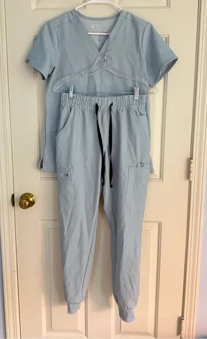 FIGS Women's Light Blue Scrub set thumbnail 1