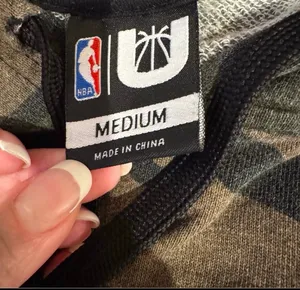 Chicago Bulls Camo Hoodie Sweatshirt NBA Camouflage Green Red Black M thumbnail 4