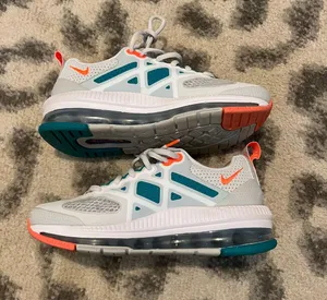 Nike Shoes thumbnail 1