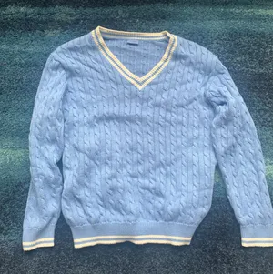 Brandy Melville Sweater thumbnail 3