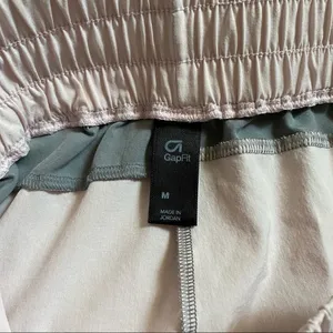 Gap Fit Shorts‎ thumbnail 4