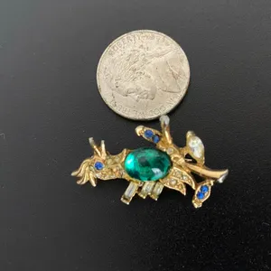 Vintage Gold Tone Bird Brooch Rhinestone Emerald Cabochon Crested Bird Pin thumbnail 8