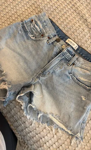 Abercrombie Curve Love Shorts thumbnail 1
