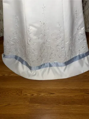 Beautiful Vintage 90s Mori Lee Baby Blue Satin Trim Wedding Gown thumbnail 2