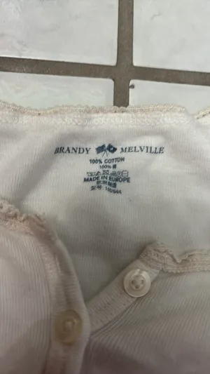Brandy Melville Crop Top White half Button-Up thumbnail 3