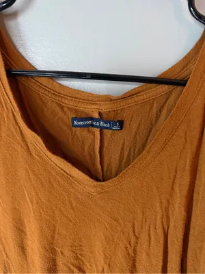 Abercrombie & Fitch Rust Brown V-Neck T-Shirt thumbnail 3