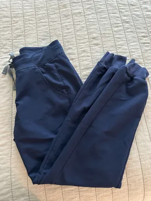 FIGS Jogger Scrub Pants thumbnail 1