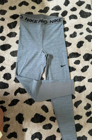 Nike NWOT  pro leggings thumbnail 1