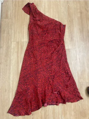 Club Monaco 100% silk Crimson One-Shoulder Ruffle Hem Midi Dress thumbnail 2