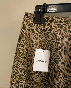 Forever 21 Cheetah Print Mini Skirt NWT thumbnail 4