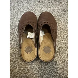 UGG Women's Brown Leather‎ Clog Mules Slip On Sherpa Shearling Lined Sz 7 thumbnail 2
