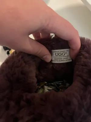 Women’s Uggs  thumbnail 5