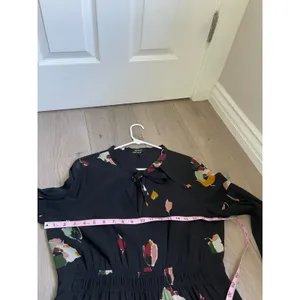 Madewell Short Dress VNeck Collar Tie Leaf Print Black Sheer Long Sleeves Size 1 thumbnail 5