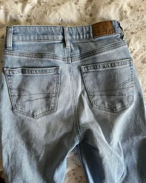 American Eagle Ripped Light Wash Mom Jeans thumbnail 5
