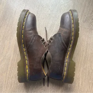 Classic Brown Dr Martens Oxford Shoes thumbnail 3