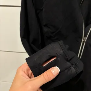 Lululemon Black Half Zip Pullover thumbnail 5