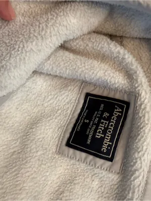 Abercrombie & Fitch GraySherpa Pullover with snap closure Sz S thumbnail 4