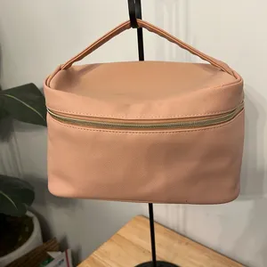 Trina turk makeup bag/ hygiene bag thumbnail 2